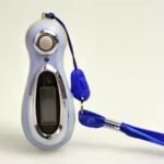 Hanging Tasbeeh Hand Digital Chanting Counter for Mantra Meditation  LCD Display Electronic Digital Tally Counter (Random Color) - Image 3