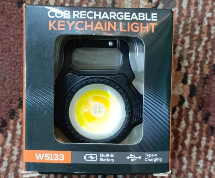 WhatsApp-Image-2024-10-18-at-3.54.59-PM.jpeg W5133 COB Rechargeable Keychain Light Small and Lightweight - Image 1